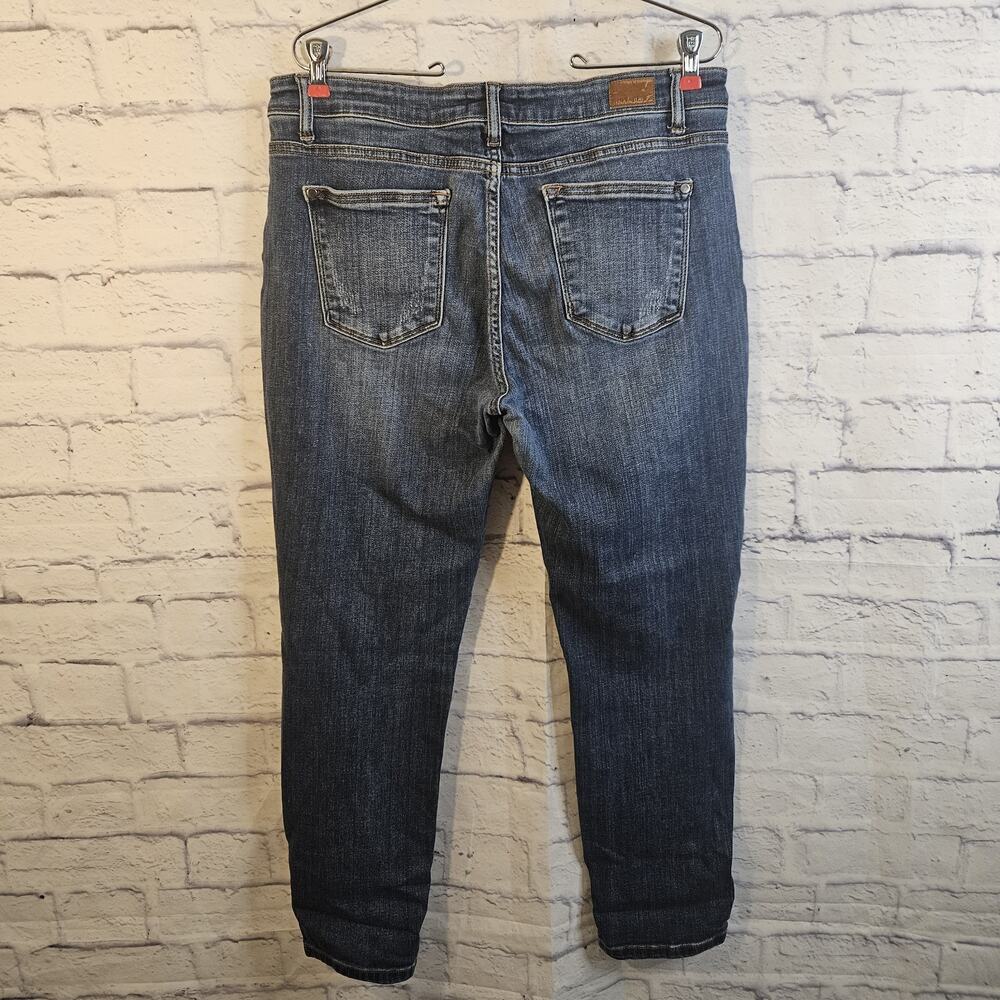Judy Blue Jeans Women’s 15/32 Blue Mid Rise Boyfriend Fit Distressed Stretch - Picture 6 of 8